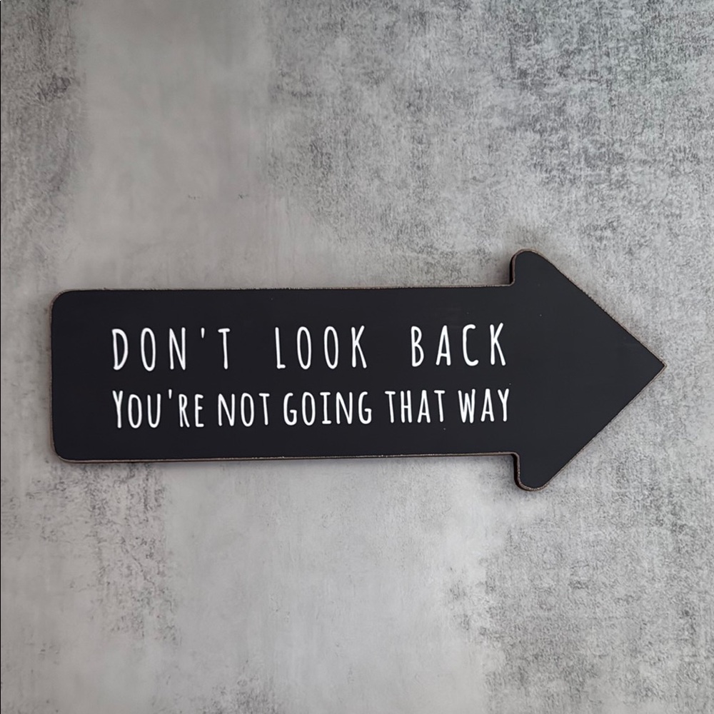 Black Motivational Arrow Wall Sign